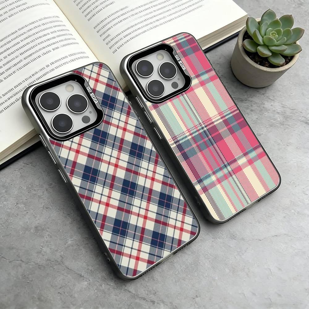 Fashionable Classic Plaid Pattern Phone Case For iPhone 17,16,15,14,13,12,11 Plus,Pro Max,XS,Colorful Silver Black Cover