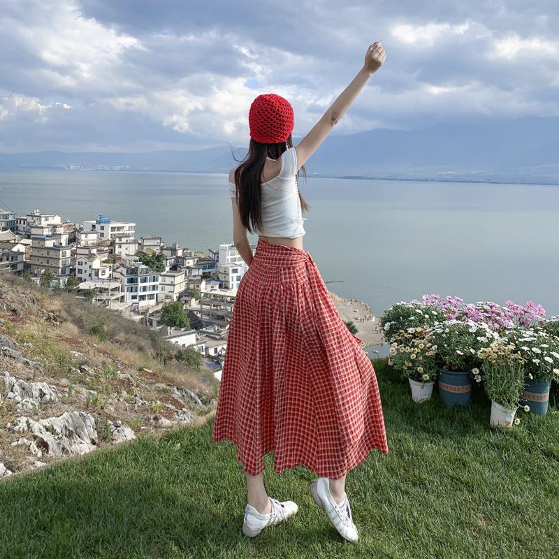 American Trendy Spicy Girl: Versatile Plaid Pleated Long Skirt + Strapless Plaid Umbrella Top