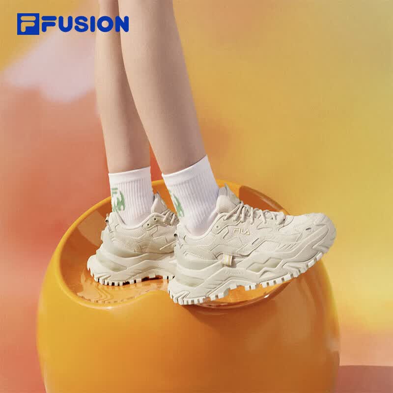 FILA FUSION Women s BIANCO Chunky Platform Casual Running Shoes 7.5