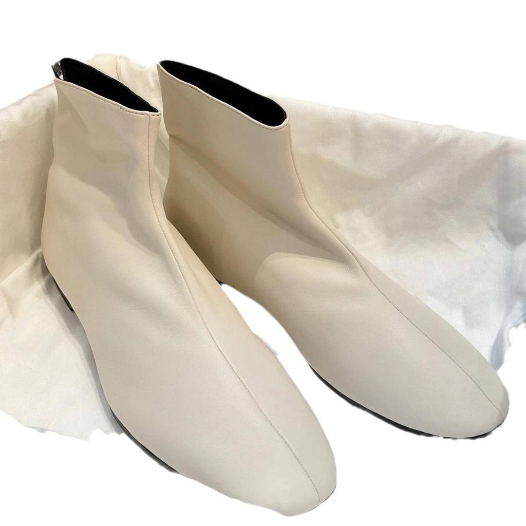 Korean version of the rear V-port niche design flat-bottomed white small short boots square Martin boots women's autumn and winter Chelsea boots