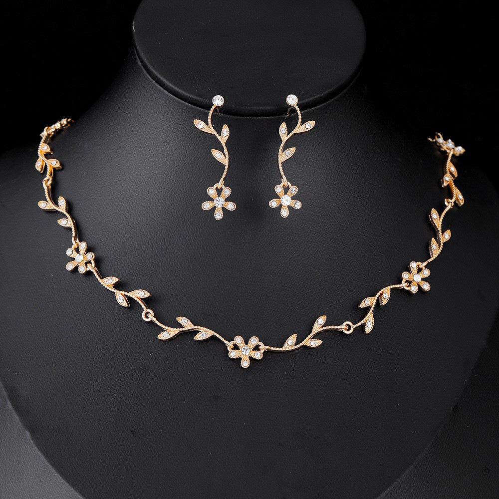 

Exquisite Fashion Diamond Leaf Necklace Earrings Bracelet Three-piece Bridal Suit Women s Jewelry