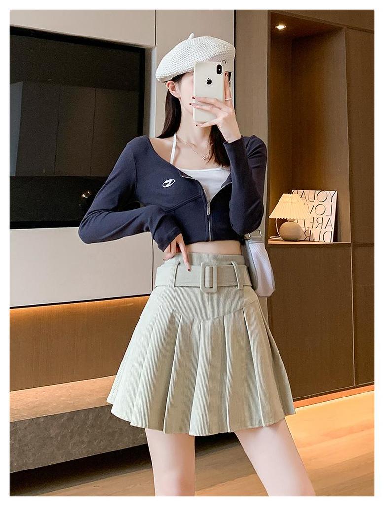 High-Waisted Pleated Chenille A-Line Skirt for Tall Women - Anti-Exposure, Corduroy, Short, Suitable for Spring and Autumn.