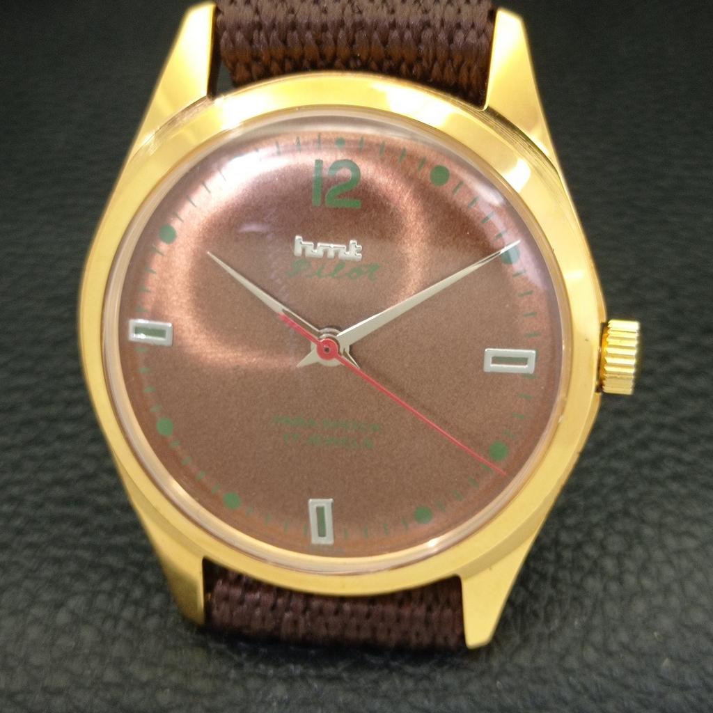 HMT PILOT HAND-WINDING VINTAGE INDIAN MENS BROWN COLOR DIAL WATCH A702077-5 R208-a702077
