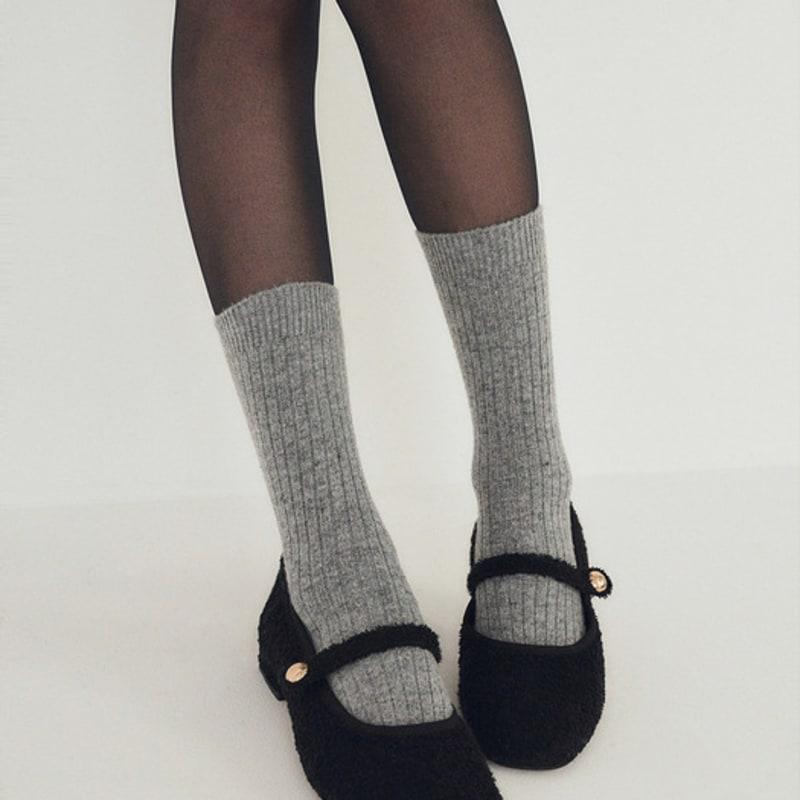 LOEIL Socken mit Rippenmuster aus weicher Wolle - 7 Farben