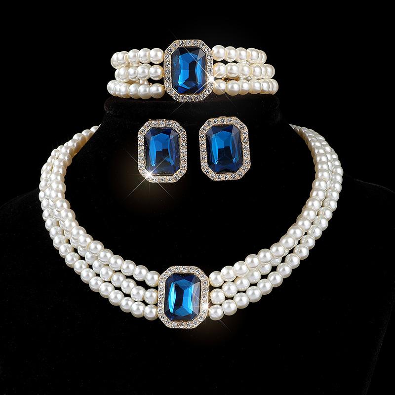 Collana da sposa multistrato perla sintetica cristallo geometrico orecchini a lobo bracciale set da tre pezzi