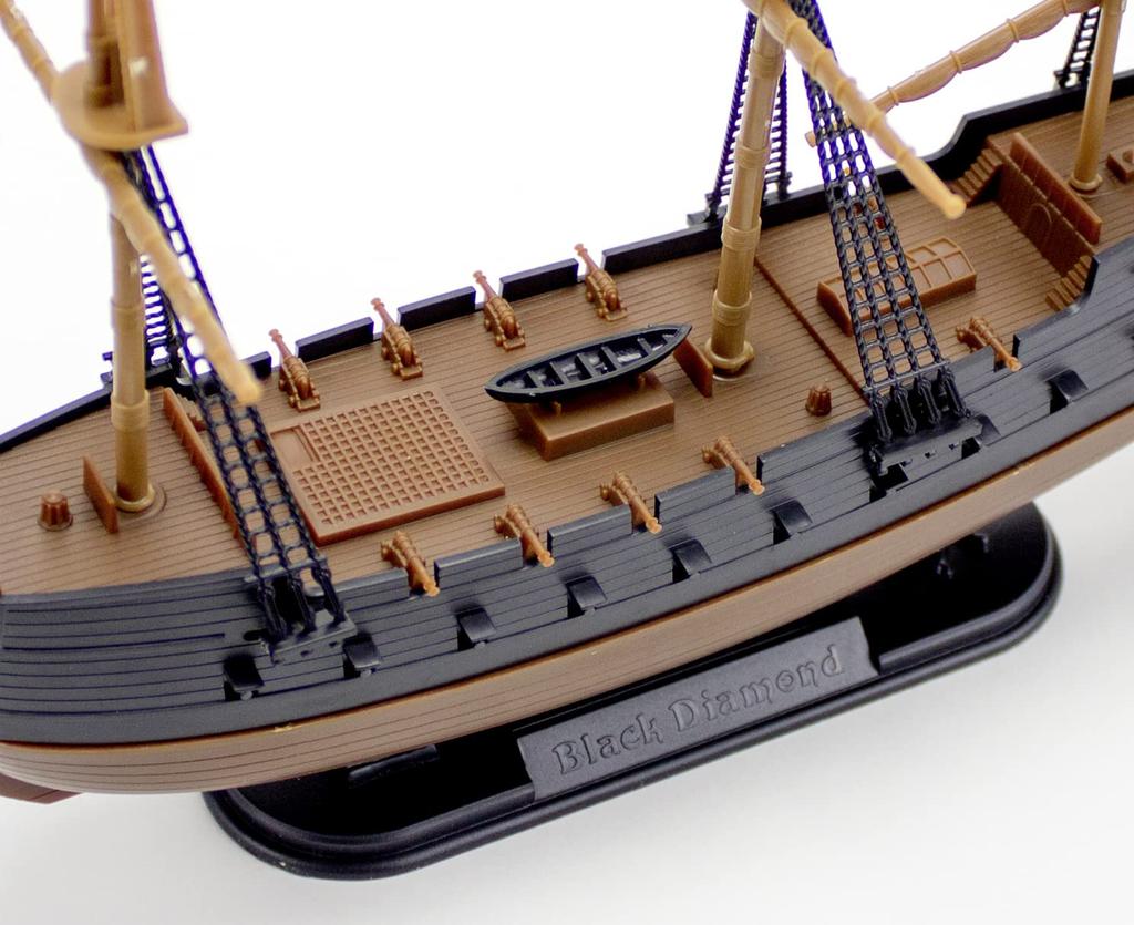 Level 2 EasyClick Model Kit Black Diamond Pirate Ship Scale Model 1/350