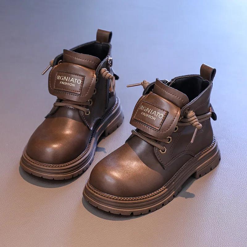 

Детские ботильоны на платформе 2024 Однотонные в стиле пэчворк Ботинки для девочек С круглым носком Нескользящие Детские повседневные кожаные ботинки Боковая молния 26 хаки