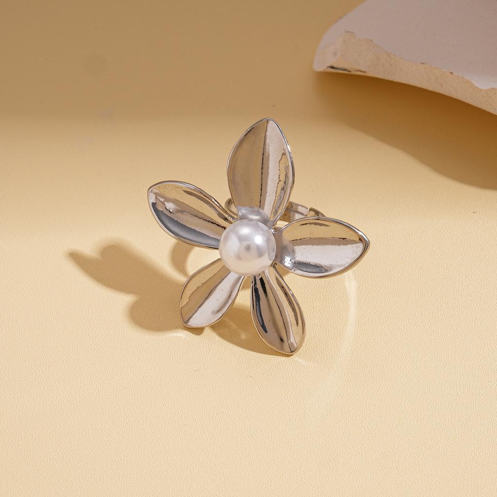 Exaggerated imitation pearl flower opening ring simple niche jewelry