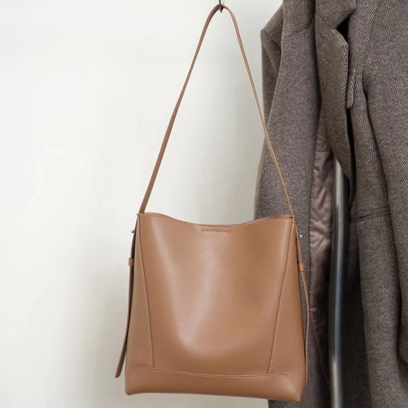 Bucket Bag for Women Large Capacity Genuine Leather Bag 2025 New Model Single Shoulder Crossbody Bag Versatile Commuter Tote High-end Niche
