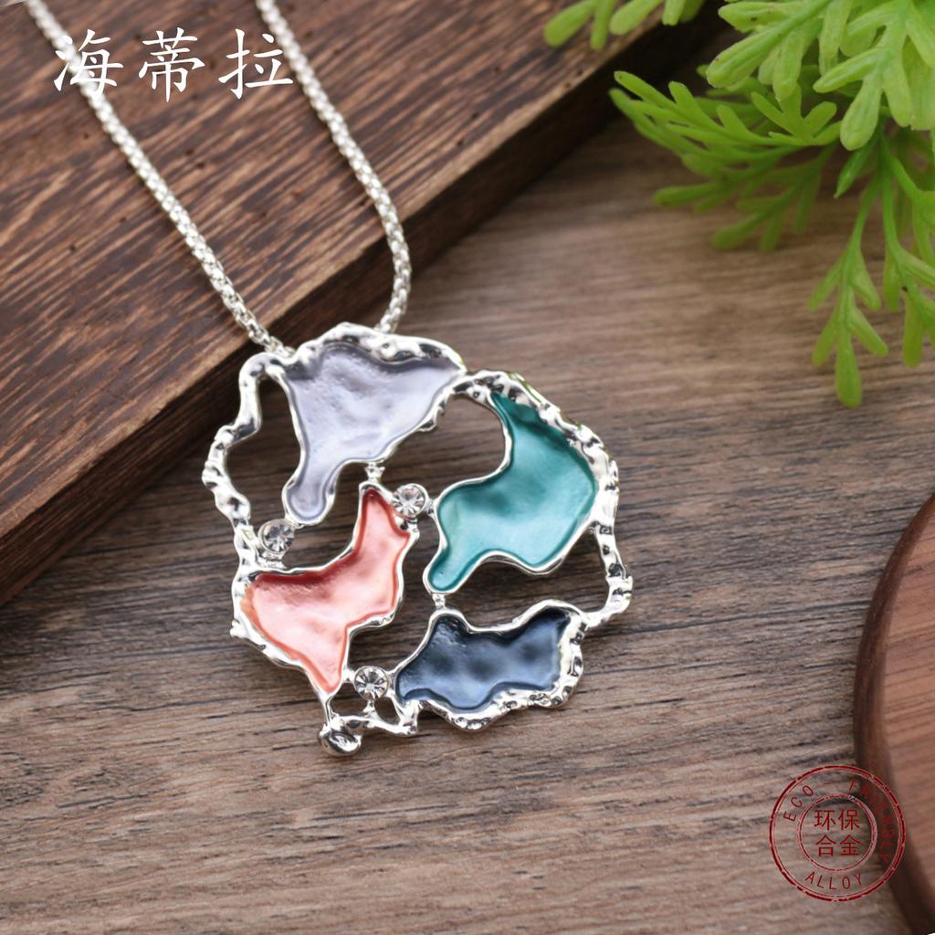 New Enamel Hollow Diamond-encrusted Geometric Long Pendant, Women's Versatile Wave Island Long Necklace