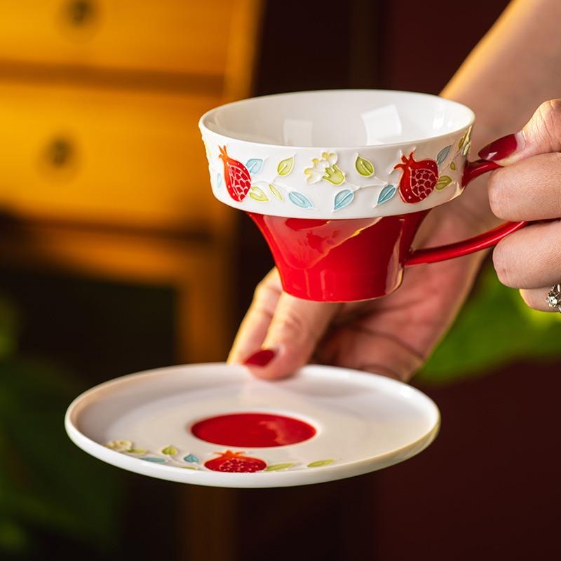 Pomegranate Coffee Cup and Saucer Set Ceramic Water Cup Household Exquisite Girls Afternoon Tea Cup High Value Latte Cup