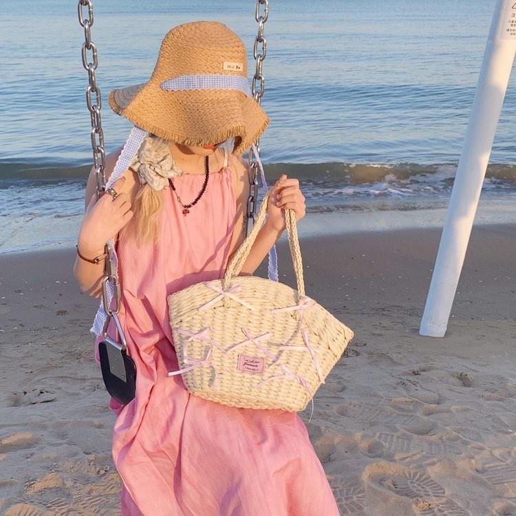 Simple Pink Bow Decoration Women Casual Grass Woven Handbag For Beach And Casual Wear