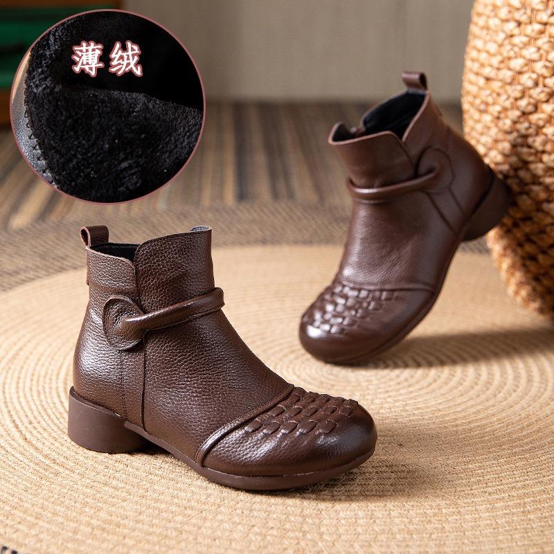 Leather warm round head mother Martin boots winter new thick heel hand-woven retro short boots women