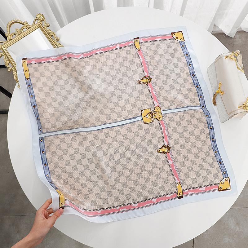 68*68cm 100% Mulberry Silk Scarf Luxury Printed Square Shawl Elegant Lightweight Soft Summer Fashion Accessory Women