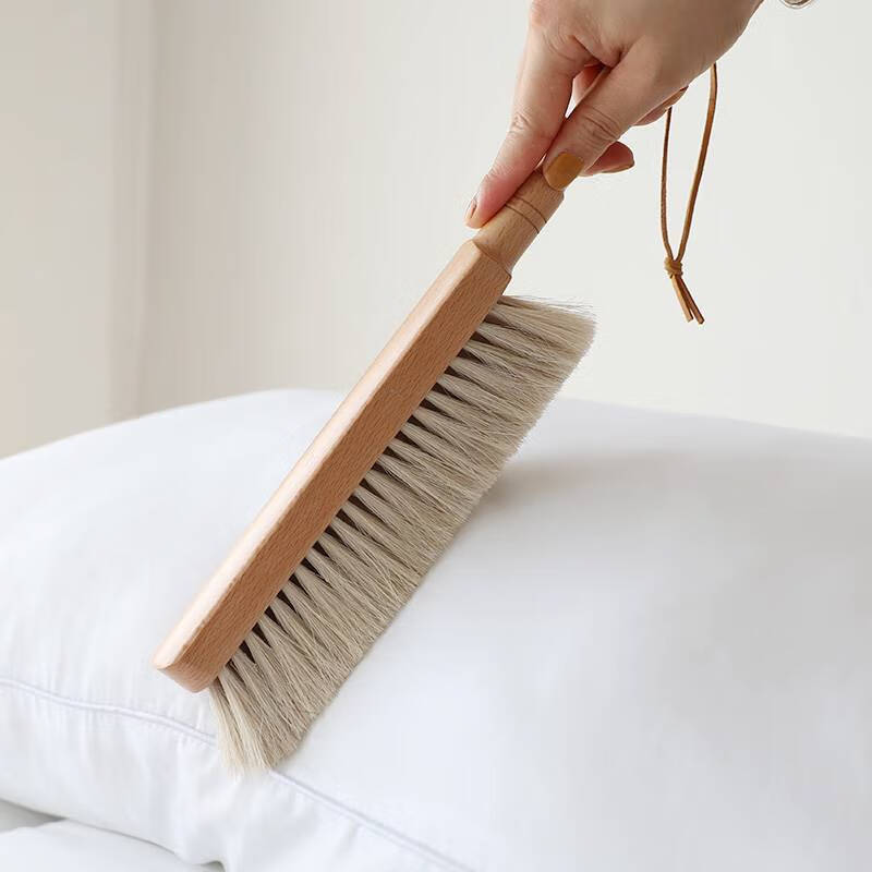 Bed Brush, Sweater Brush for Home Use, White Horse Hair Coat Brush, Soft Bristle Clothes Brush, Static Dust Removal Brush for Coats, Horse Hair Brush