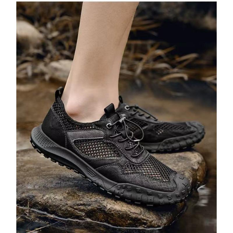 

Summer new hollow men s shoes outdoor mountaineering hiking shoes sports and leisure shoes breathable mesh fashion trendy shoes 46 чёрный