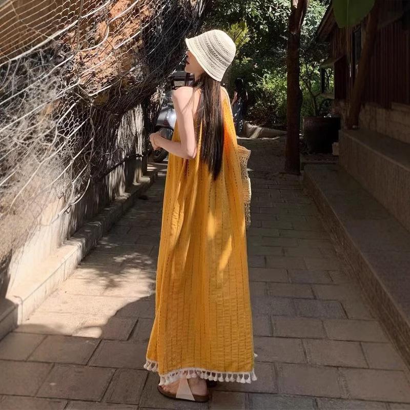 Lazy and relaxed yellow fringed suspender white dress seaside vacation temperament long dress beautiful beach dress summer