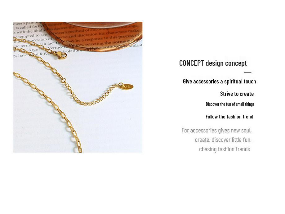 Five-Pointed Star Square Pendant Hoodie Necklace for Women – Titanium Steel Clavicle Chain with a Unique Christmas Design.