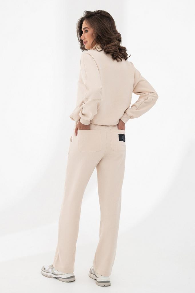 A stabilit: Hanorac și pantaloni Volf germani (83383)