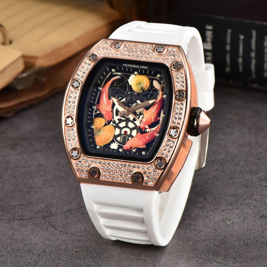 2025 Hengbolong Diamond Quartz Watch Men's Fashion Koi Pattern Strap Calendar Silicone Watch Strap