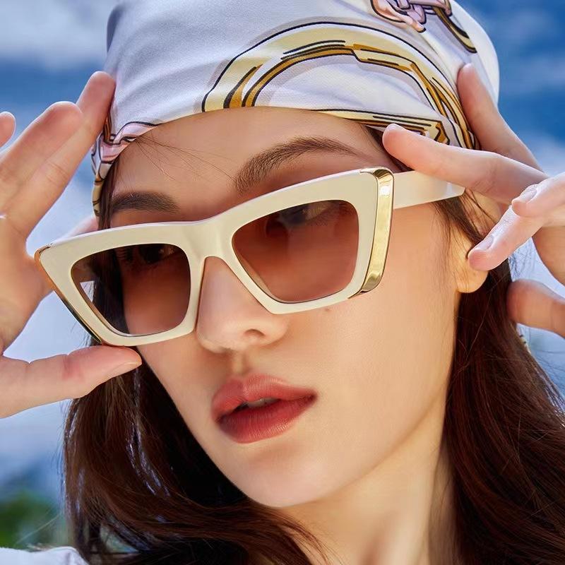 New Vintage Square Sunglasses Women Men Rectangle Sun Glasses Cat Eye Eyewear Oculos De Sol for Male Female