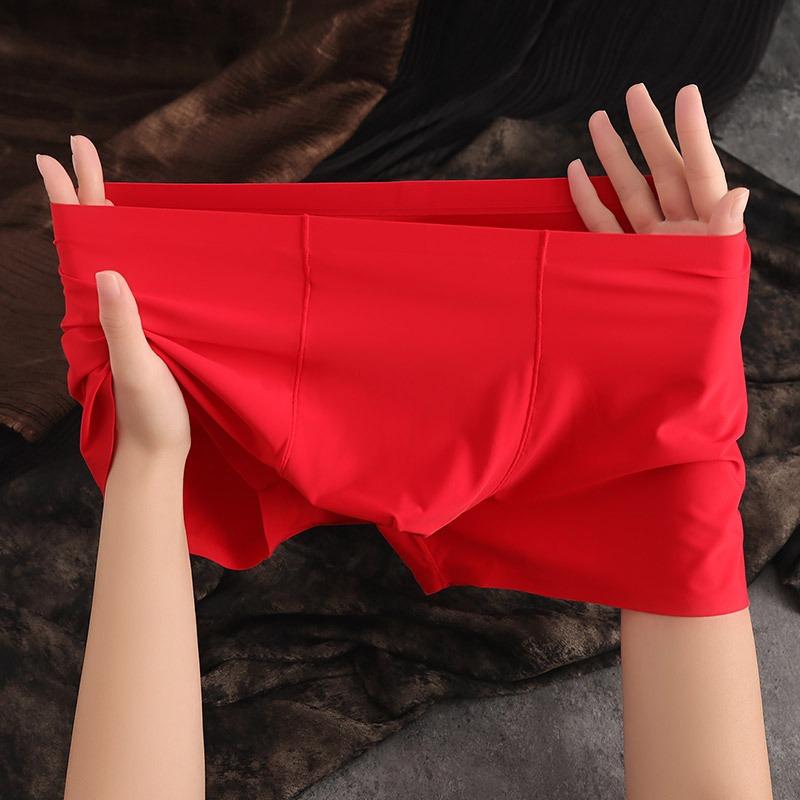 Men's Summer Thin New Style Ice Silk No Trace Breathable Naked Feeling One Piece of Low Waist Flat Angle Underwear