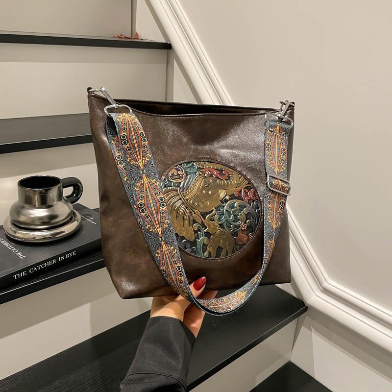 

Retro and simple Chinese style women s bag shoulder bag new small square bag trendy fashion versatile portable messenger bag