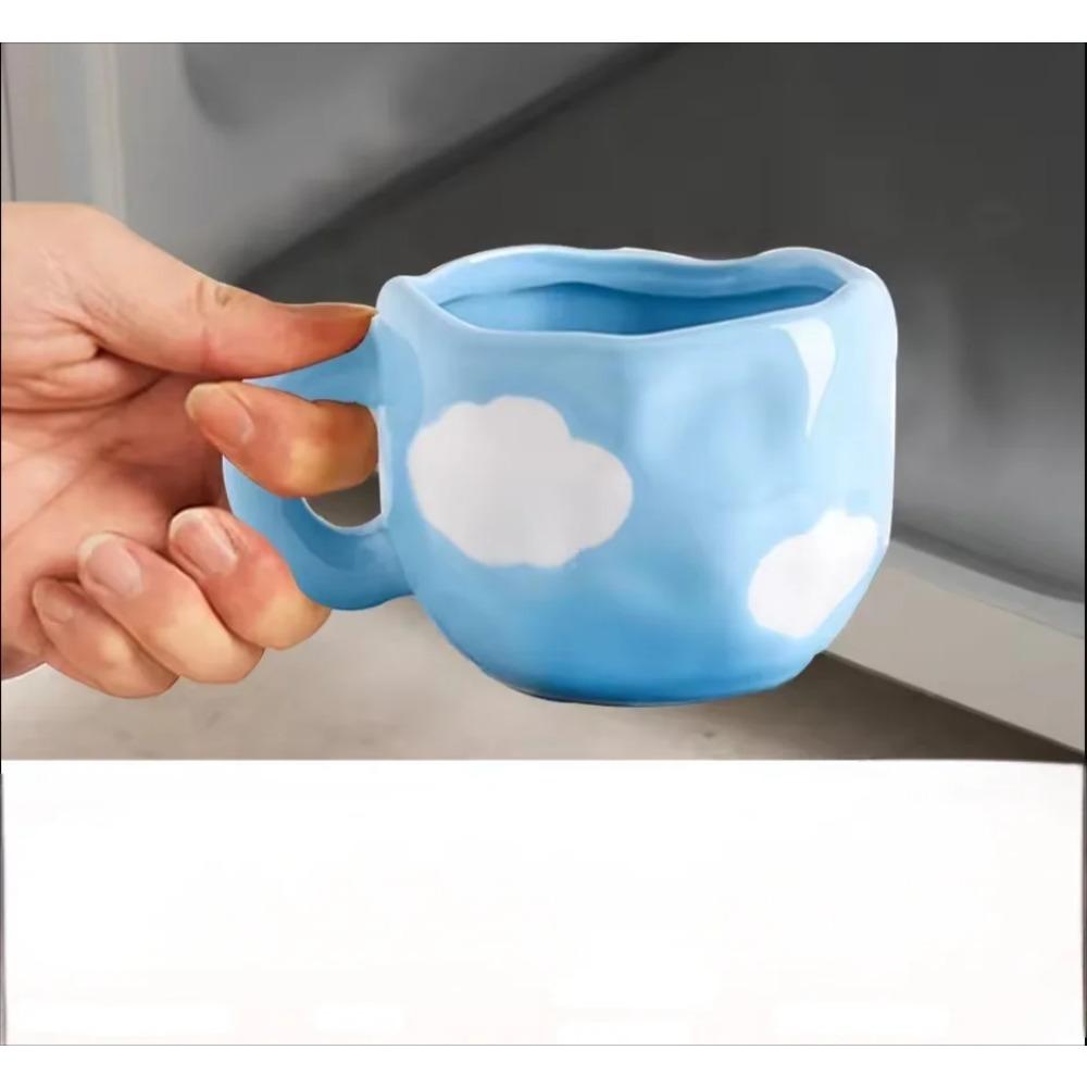 Creative and Fresh Underglaze Color Hand-painted White Cloud Coffee Cup