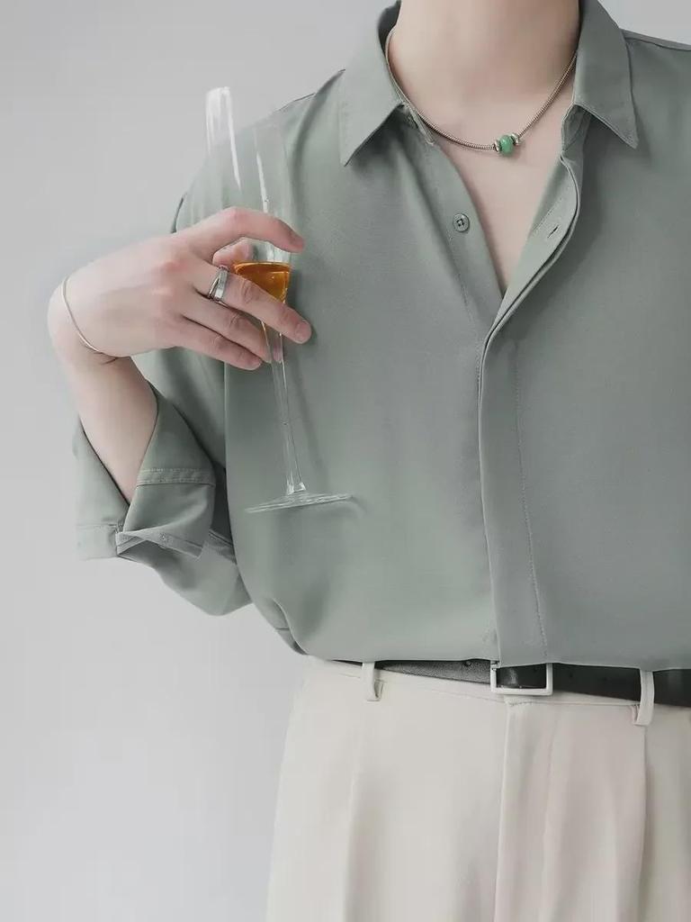 Men's Fashionable Long Sleeve Solid Color Shirt: Light, Mature Style