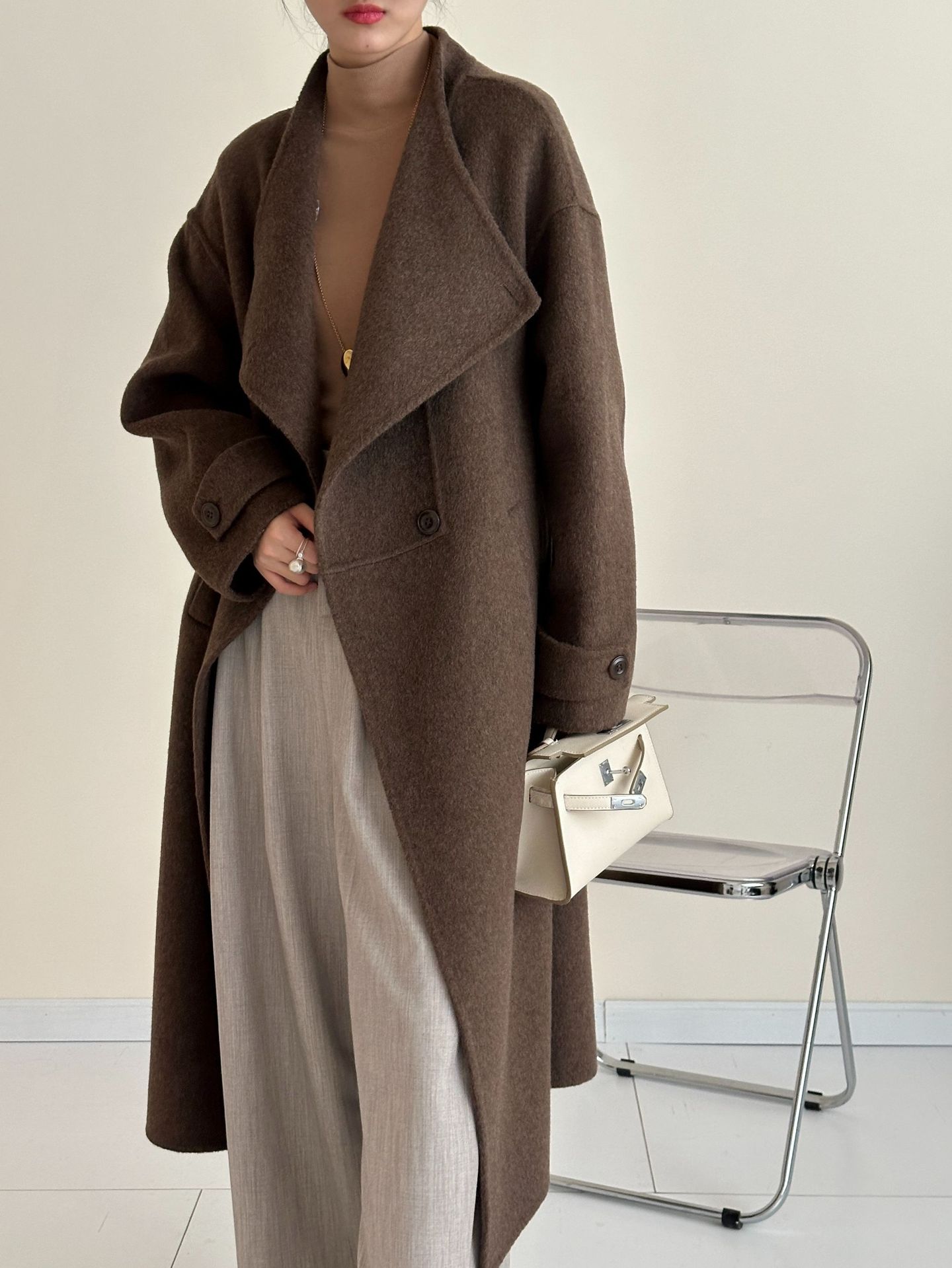 

Cashmere wool stand-up collar single-breasted multi-buckle shoulder sleeves extended double-sided woolen cashmere coat women s autumn and winter S кавовий