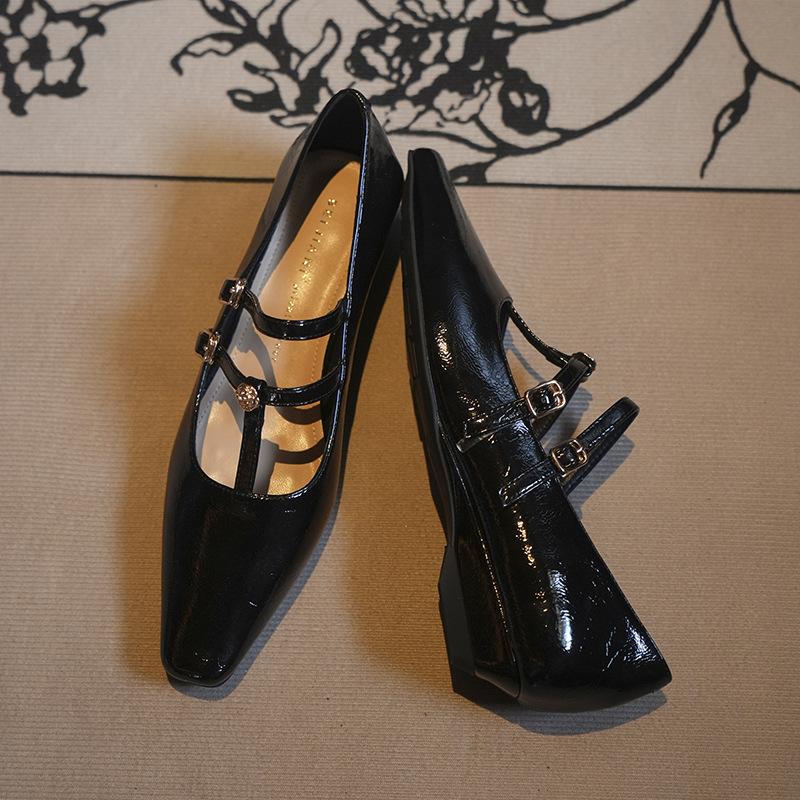 

Простые и универсальные~ Темпераментные туфли на плоской подошве женские с маленьким квадратным носком и Т-образной застежкой, туфли-лодочки на танкетке, весна и осень, мягкие 34 чёрный