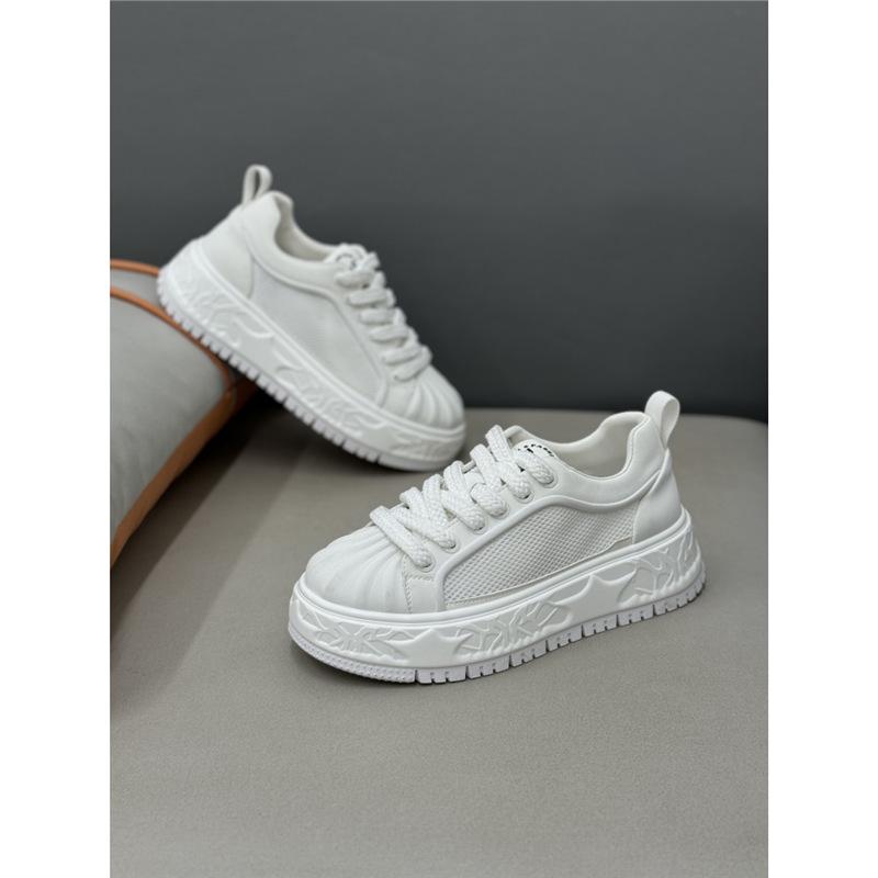New comfortable shoes, sports shoes, breathable and comfortable cds