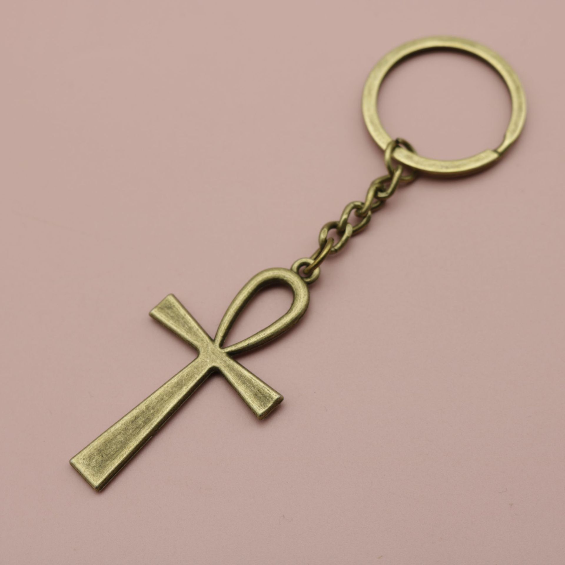 

Популярні ювелірні вироби. Простий брелок one szie