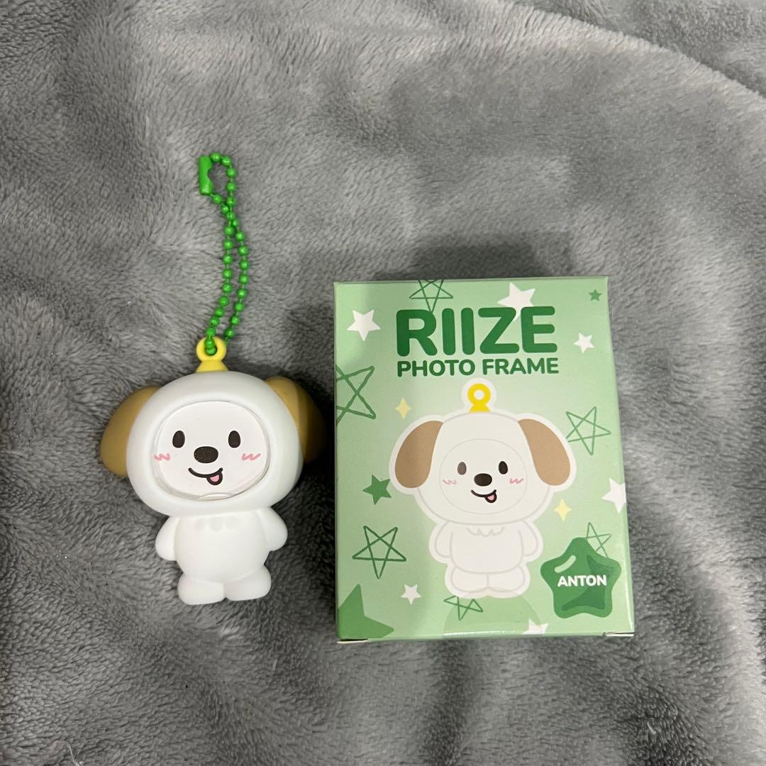 [Б/У] RIIZE Pop-up Фоторамка Антон