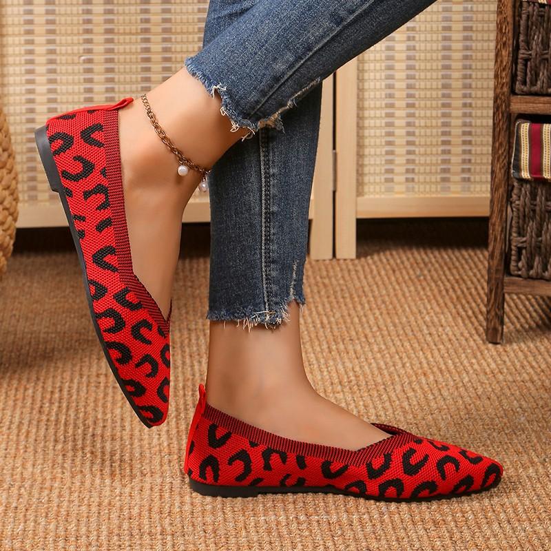 Summer Breathable Flat-bottomed Shallow and Pointed-toe Lazy Shoes on One Foot