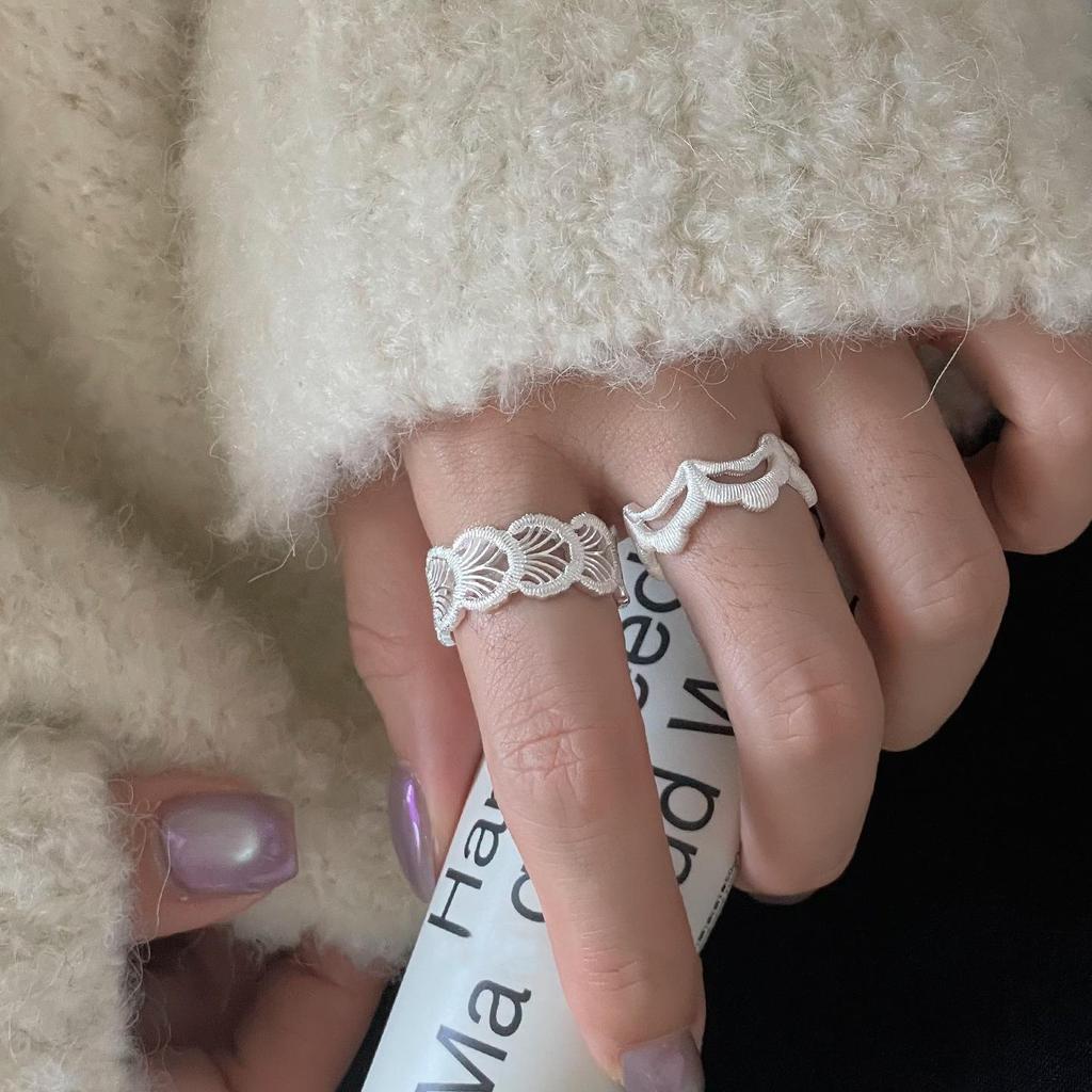 Elegant Women's Double-Layer Hollow Shell Ring - Trendy, Light Luxury Statement for Index Finger.