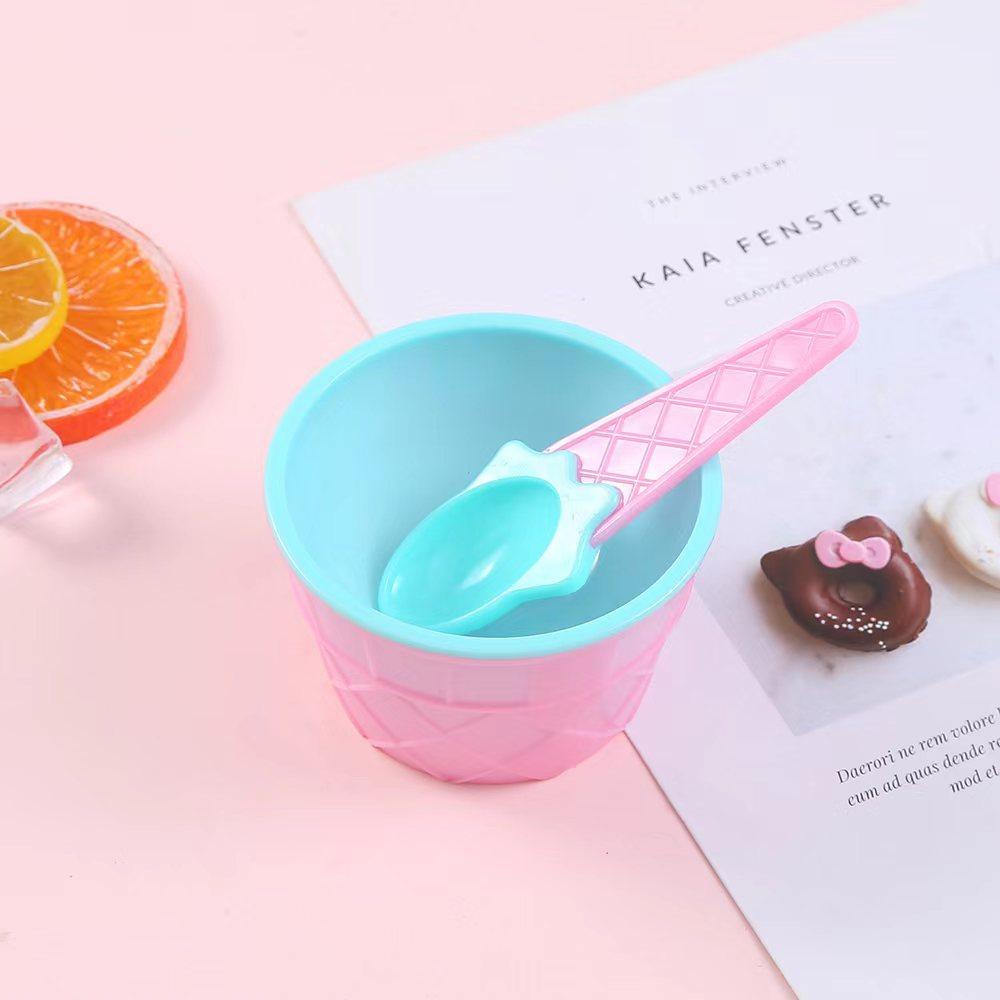 Candy Colored Ice Cream Shaped Plastic Bowl with Spoon Reusable Cartoon Egg Cone Children Fruit Dessert Bowl Kitchen Accessories