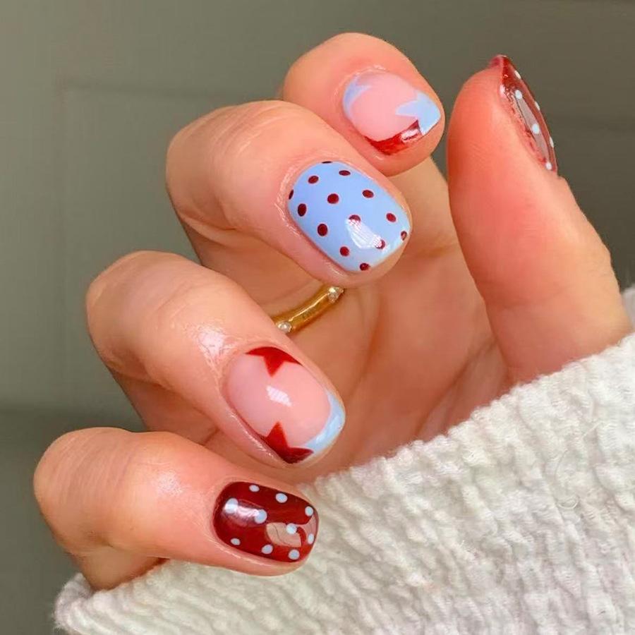 24Pcs Wine Red French Press On Nails Short Oval Elegant Dot Design Stick On Manicure False Nails