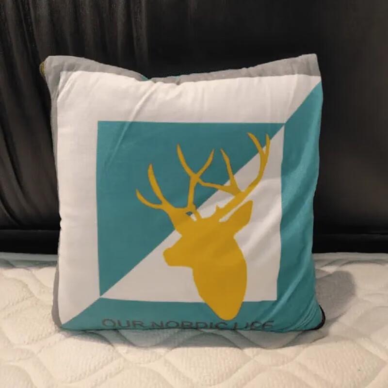 

Homeshine Multi-functional Deer Cushion Quilt