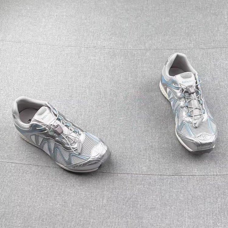 In the Autumn of 2025, the New Thick-soled Functional Wind Elastic Drawstring Contrasting Colors Sports Wind Versatile Mesh Casual Shoes Women's Spri