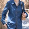 Women's Non-rolled Dark Blue Soft Denim Shirts Are Layered Over Long-sleeved Full-shoulder Tops In Autumn and Winter
