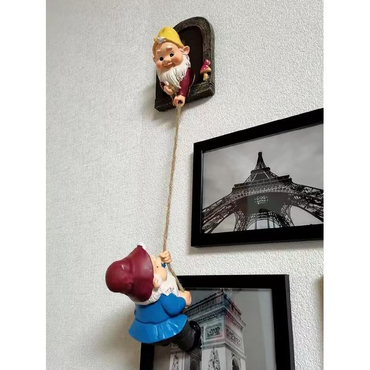 Garden Gnome Statue,Climbing Elves Garden Sculpture,Outdoor Fairy Door Figurines,Fairy Hanging Decor,Tree Hugger Perfect for Garden Lovers Lawn,