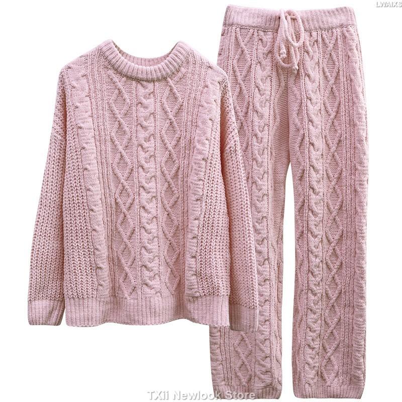 

Purple and Orange Pajamas Set Sweet Flower Pajamas for Women, Winter Season, Thick Coral Fleece, Half-sleeve Robe Set One Size розовый