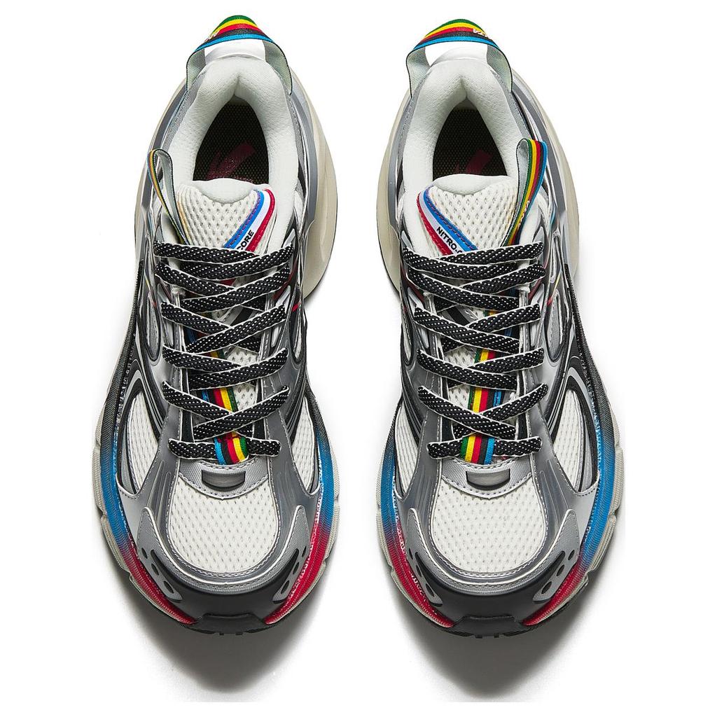 Anta Surge Men White Black 112438877R-1