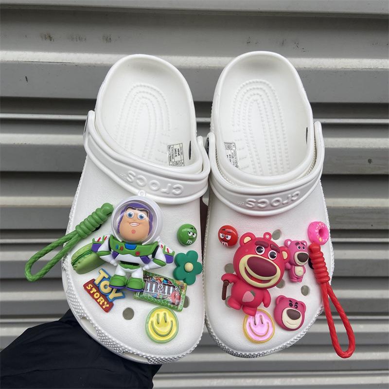 Croc Accessories: DIY Barbie Pink Y2K Emo Shoe Charms with Dark Butterfly Heart Design