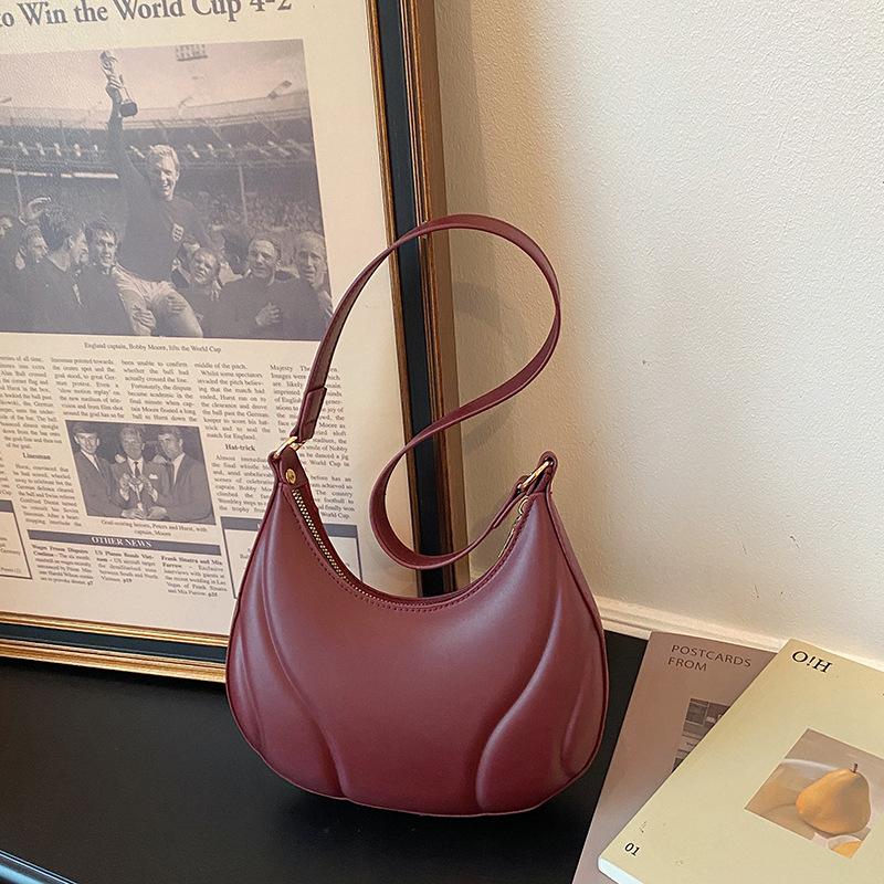 French Style Underarm Bag, Fashionable Shoulder Bag, Versatile and Trendy Business Casual Crossbody Bag