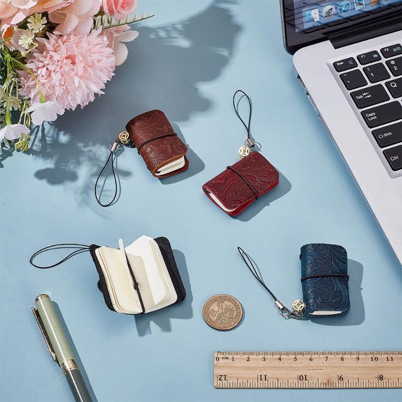 Cute 32 Sheets Mini Notebook Sketchbook Handbook Ultra-Small Pocketbook Tiny Loose-Leaf Notepad Daily Planner