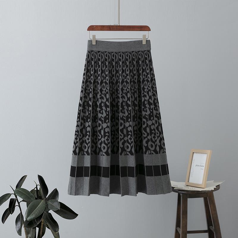 2025 Fall/Winter Women s Retro Leopard Print Color Block A-Line Pleated Midi Skirt One size серый