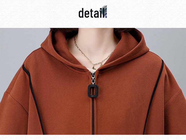 Damska kurtka z kapturem podszyta polarem na rok 2024: Stylowy, odmładzający kardigan jesienno-zimowy dla mam w średnim wieku