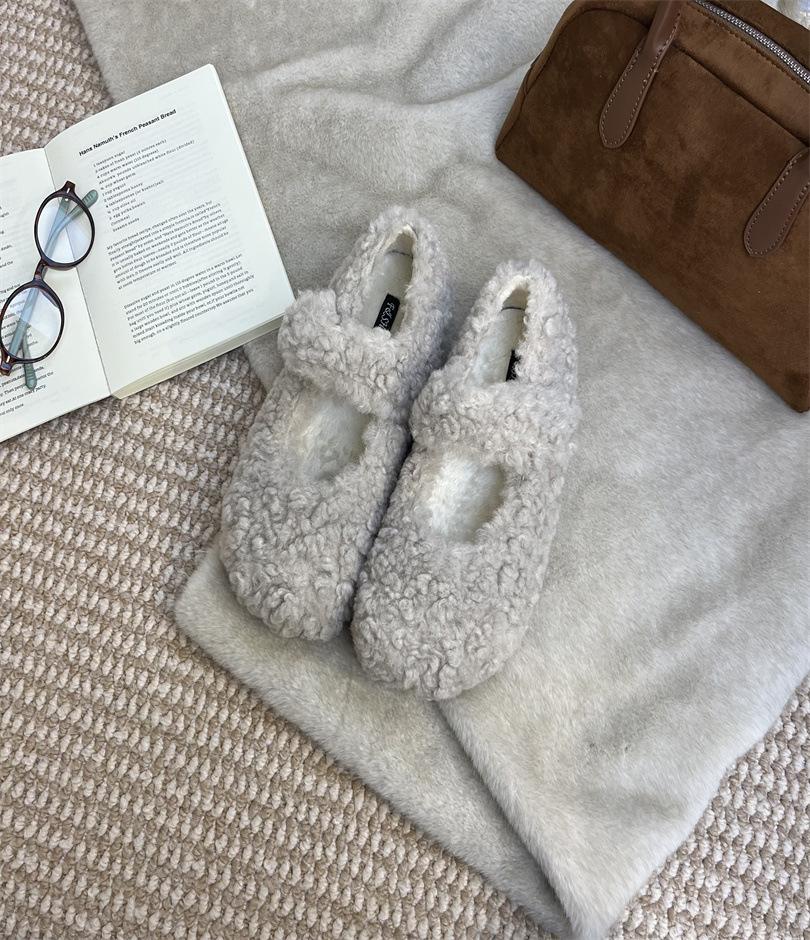 Lågskor i lamull för damvintermode 2025 nya sammetsmössskor med Mary Jane-pumps